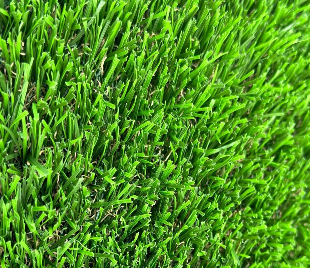 EVO 70 Lime artificial turf blade close-up