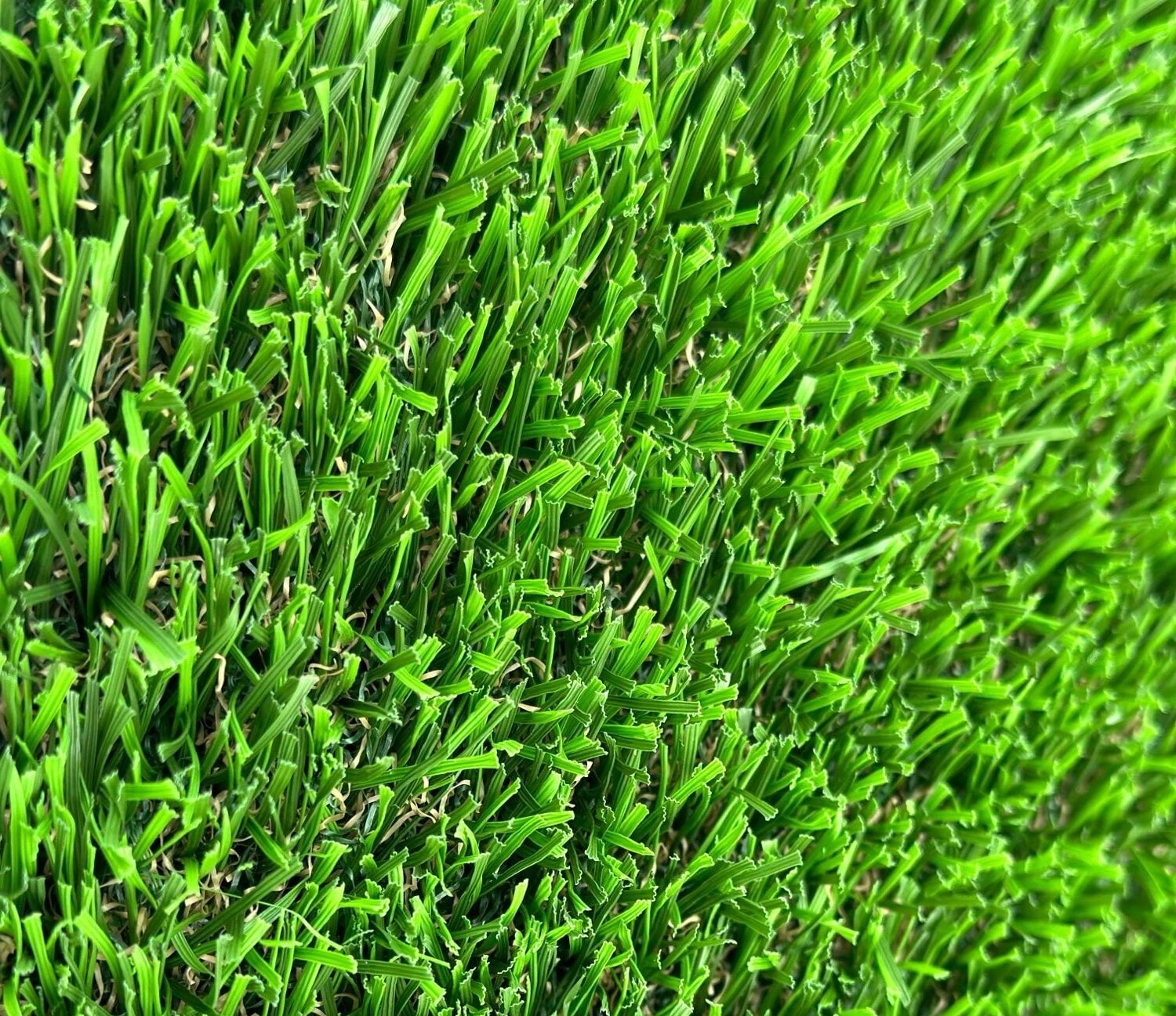 EVO 70 Lime artificial turf blade close-up